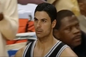 趣图:赖斯体力不支 特塔感到不安 巴佩35分钟13球 谁来救我厂?